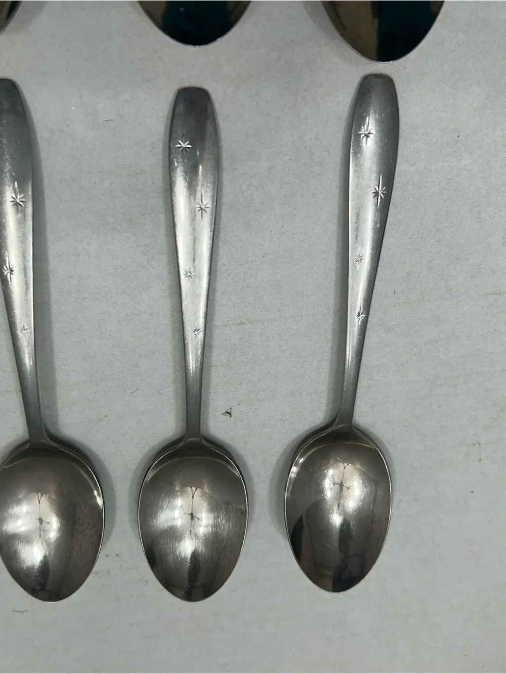 Vintage Wallace Stainless Serving Spoons Atomic/Starburst design. Lot of 6